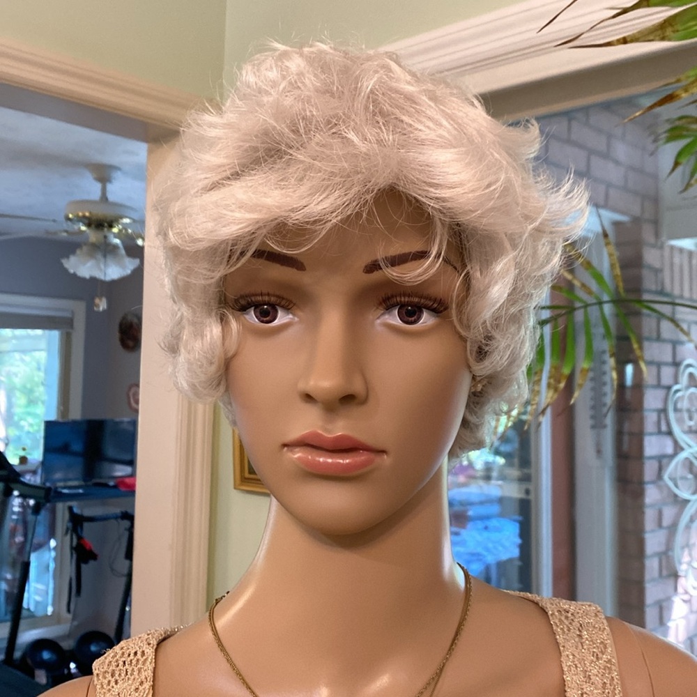 Paula Young color 60 wig